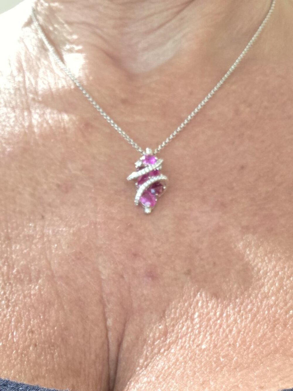 SANTUZZA NECKLACE WITH RUBY PENDANT
